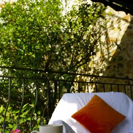 Tarihi Guelsuen Hanim Konagi Bed & Breakfast Ayvalı