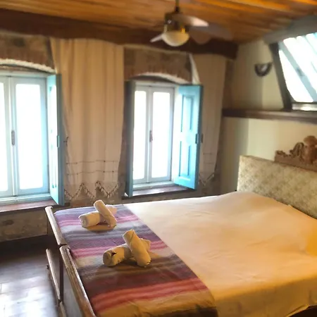 Tarihi Gülsün Hanım Konağı * Ayvalı