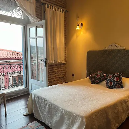 Tarihi Gülsün Hanım Konağı Bed and breakfast Ayvalı