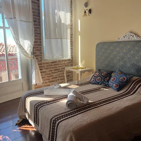 Πανσιόν Tarihi Guelsuen Hanim Konagi *